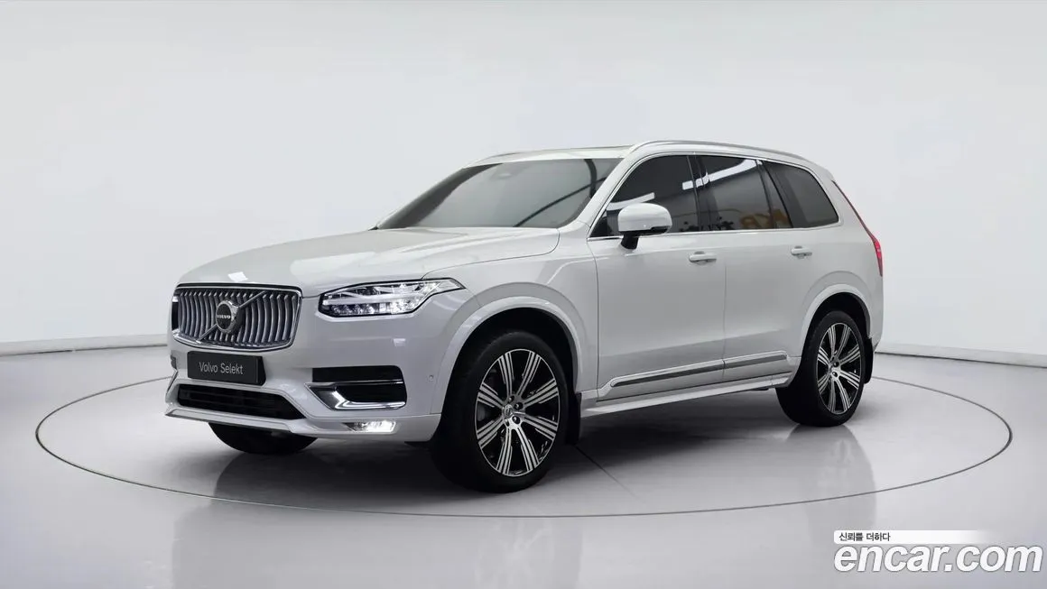 Volvo XC90 — фото 1