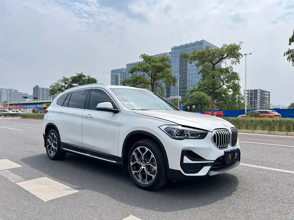 BMW X1 — фото 5