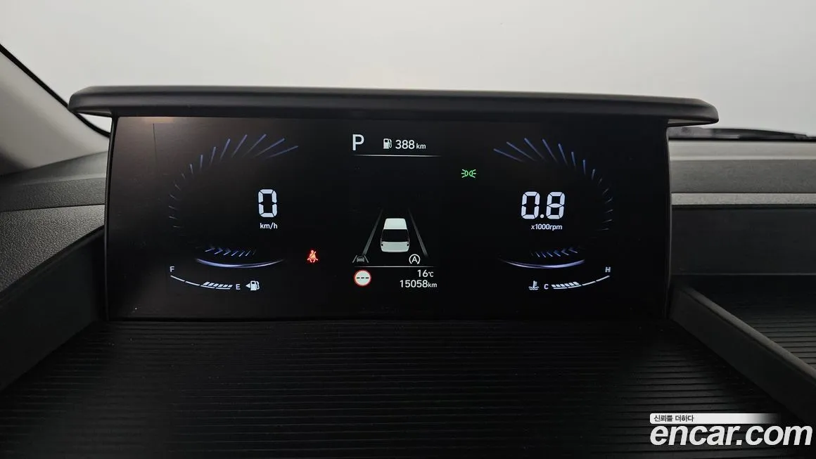 Hyundai Staria — фото 3