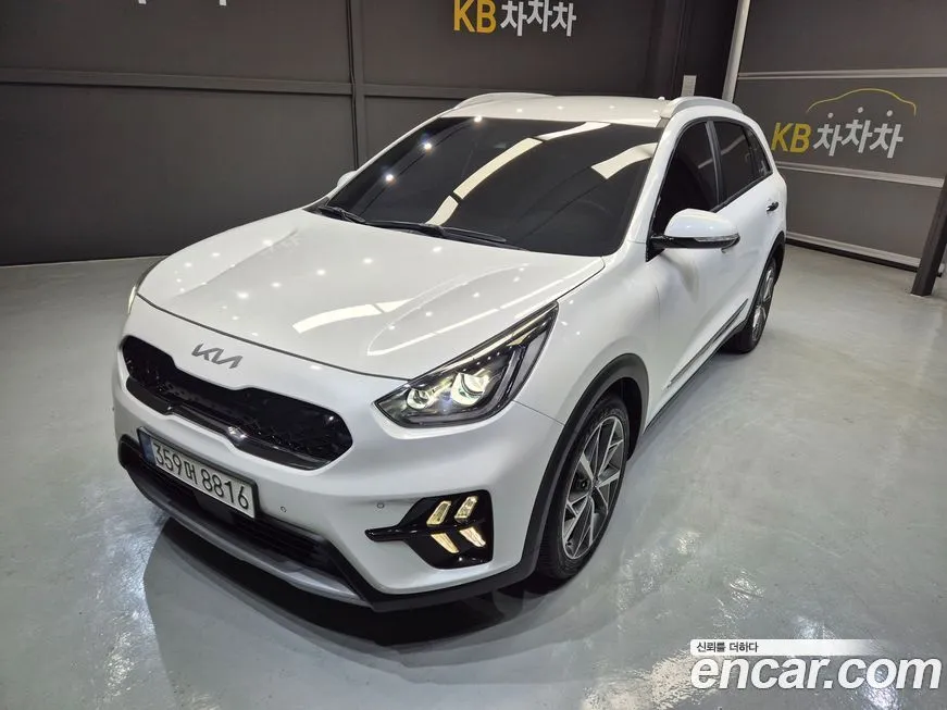 Kia Niro — фото 1