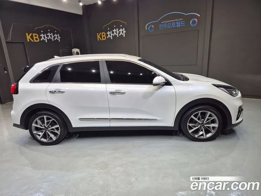 Kia Niro — фото 2