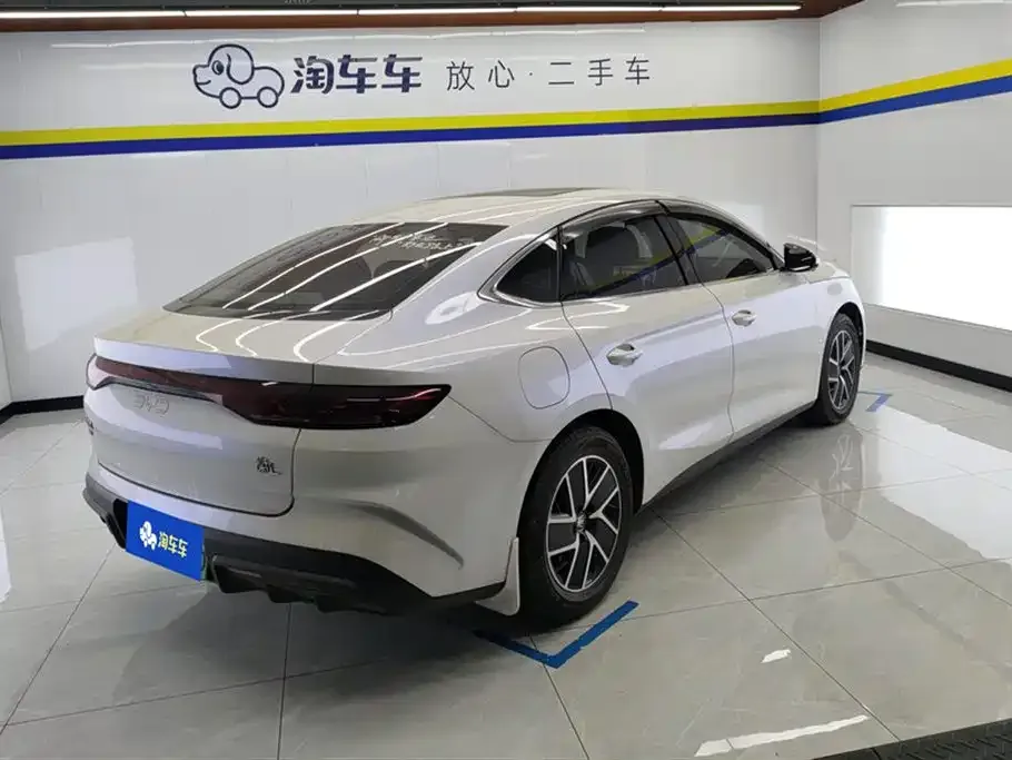 BYD Qin L — фото 7