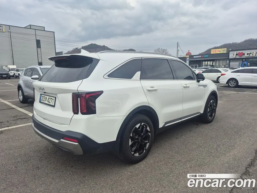 Kia Sorento — фото 4
