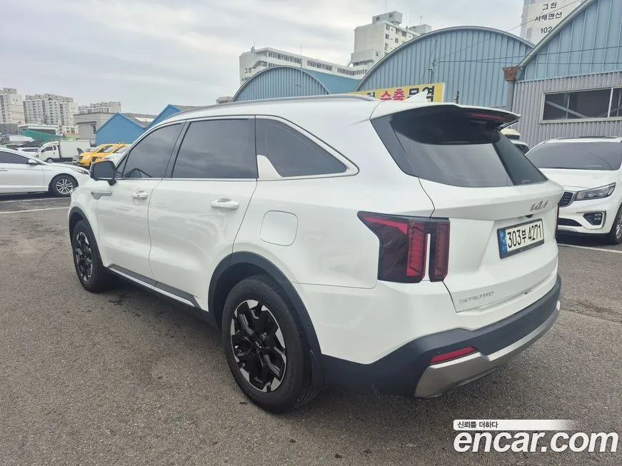 Kia Sorento — фото 6