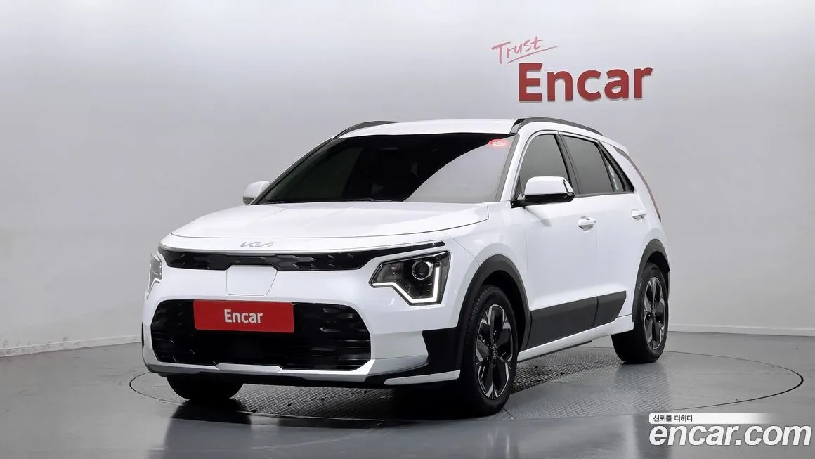 Kia Niro — фото 1