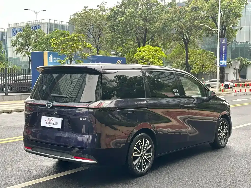GAC Motor Trumpchi E8 — фото 10