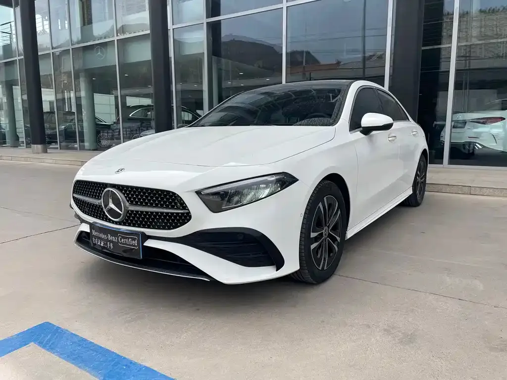 Mercedes-Benz A-Class — фото 1