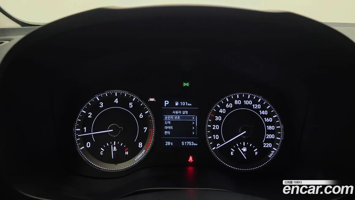 Hyundai Venue — фото 2