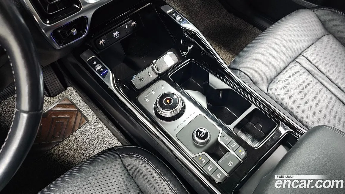 Kia Sorento — фото 10