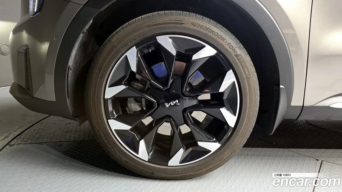 Kia Sorento — фото 6