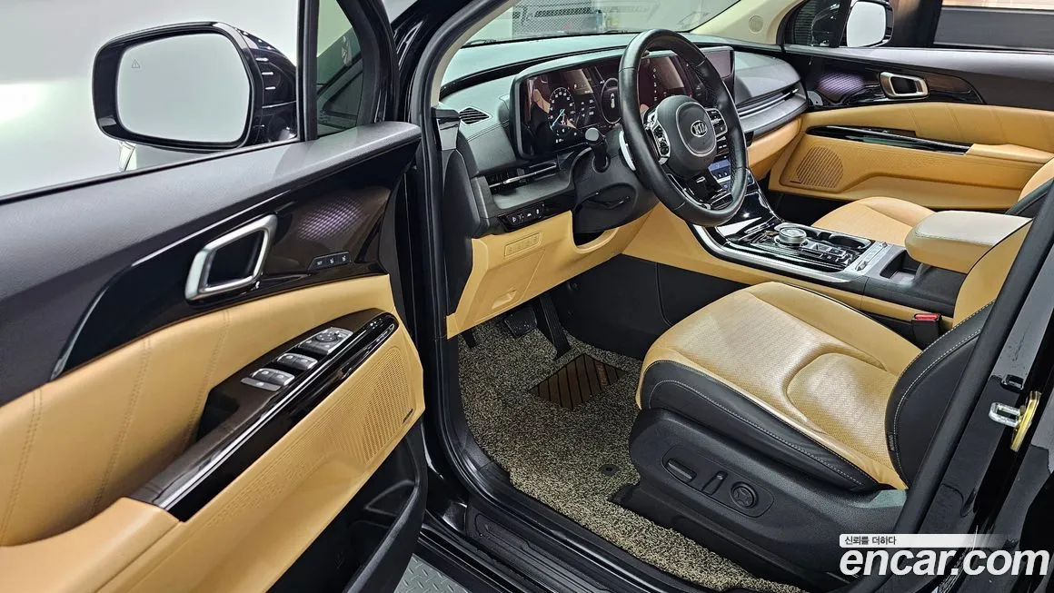 Kia Carnival — фото 10