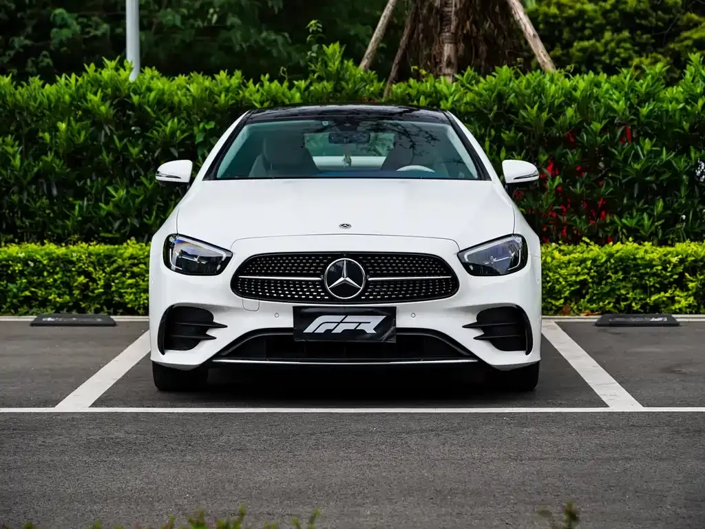 Mercedes-Benz E-Class (Import) — фото 8