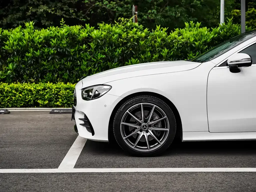 Mercedes-Benz E-Class (Import) — фото 4