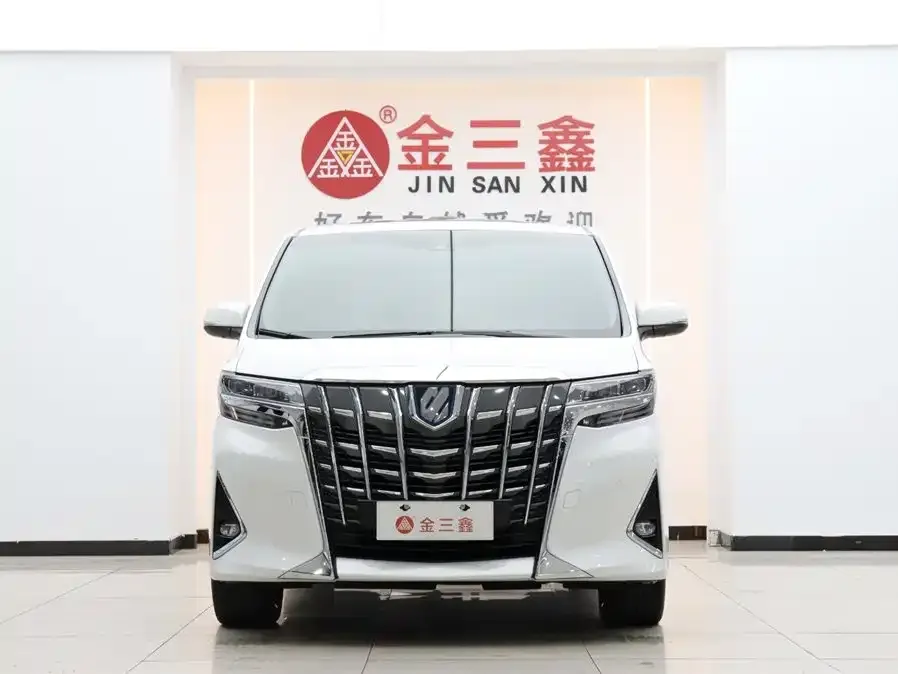 Toyota Alphard — фото 3