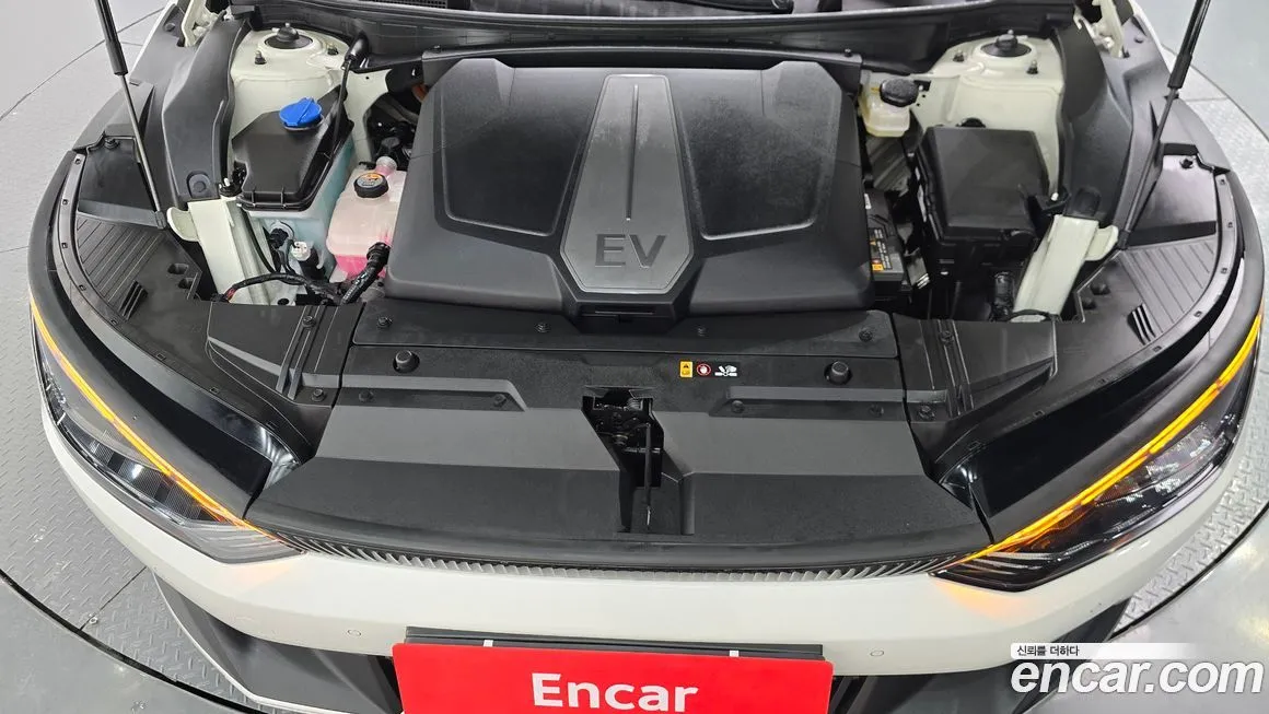 Kia EV6 — фото 9