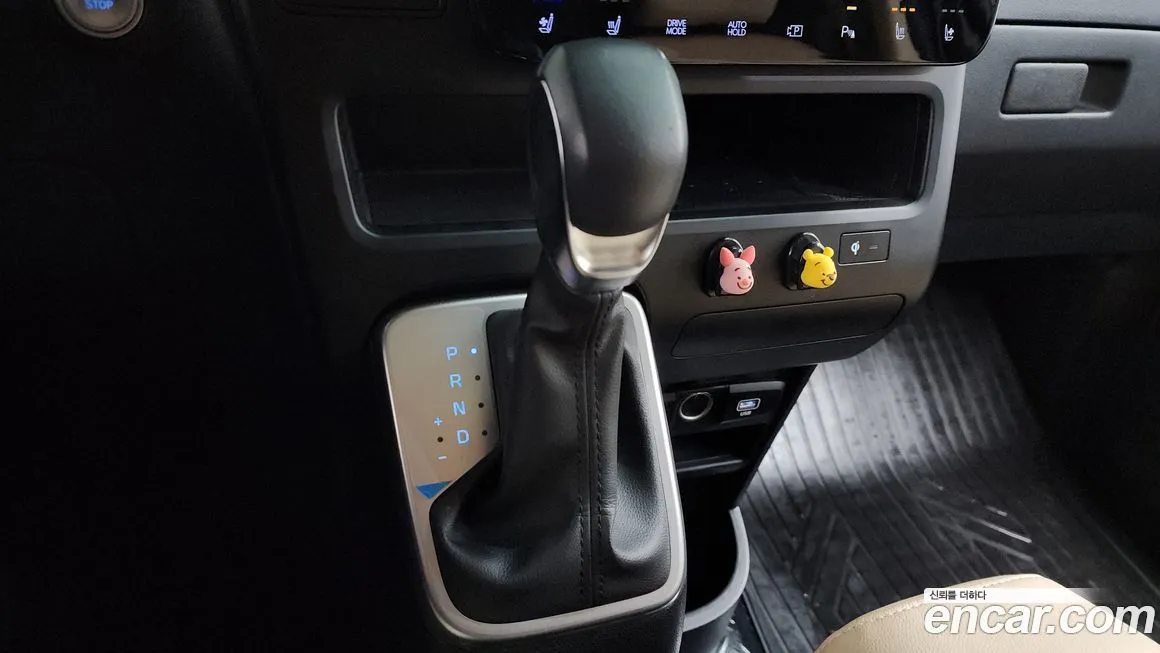 Hyundai Staria — фото 3