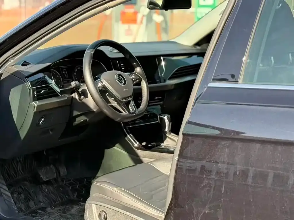 Volkswagen Passat — фото 3