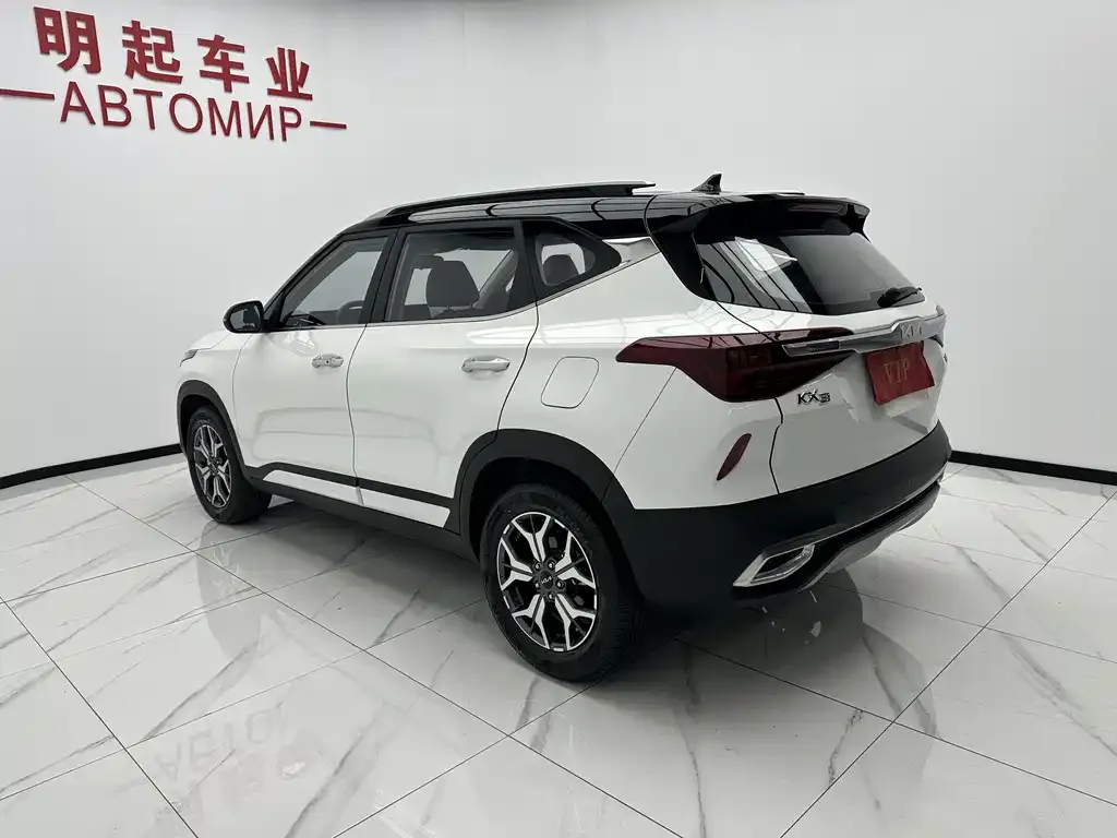 Kia KX3 — фото 9