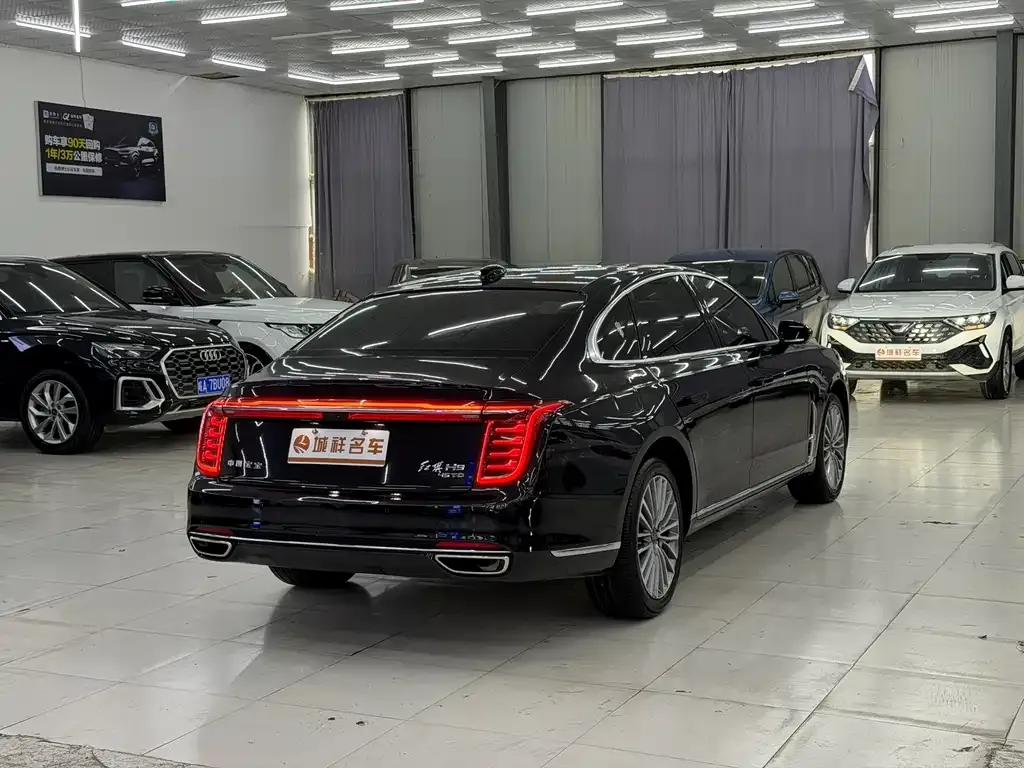 Hongqi H9 — фото 9