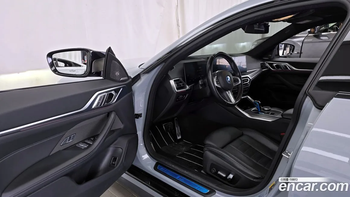 BMW i4 — фото 10