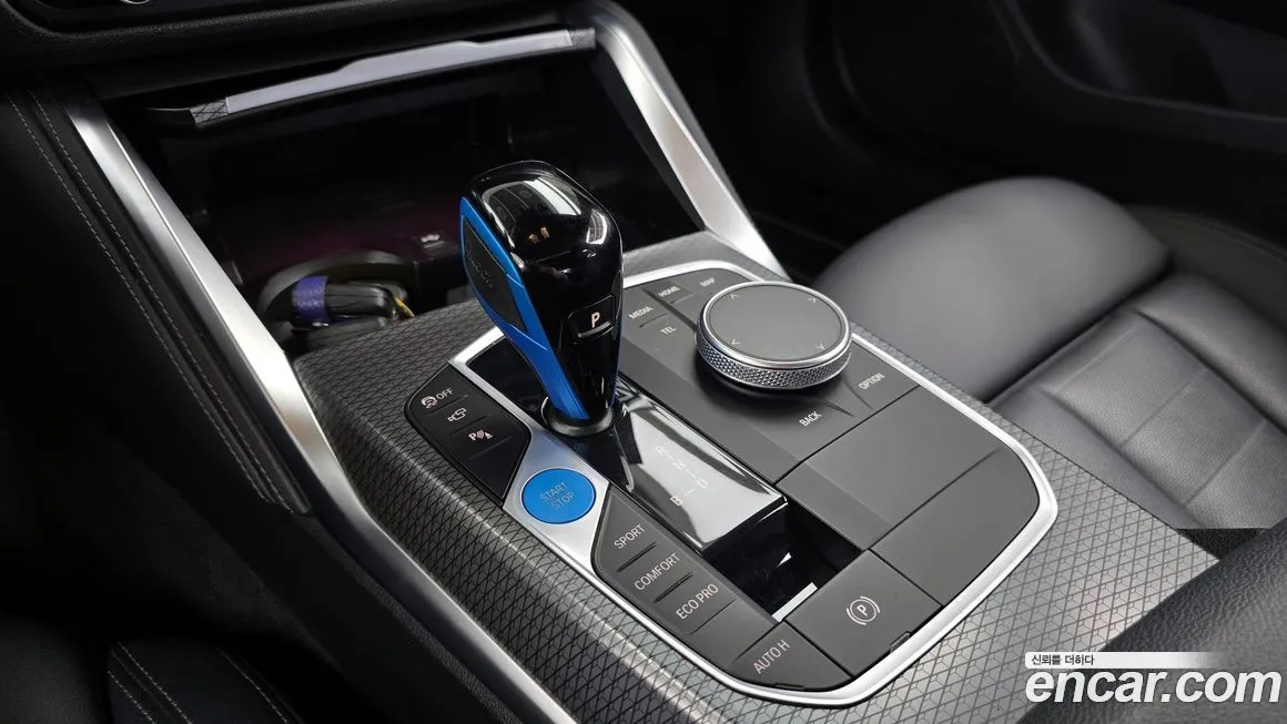 BMW i4 — фото 9