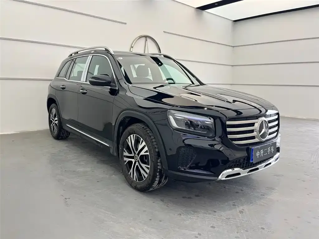 Mercedes-Benz GLB — фото 10