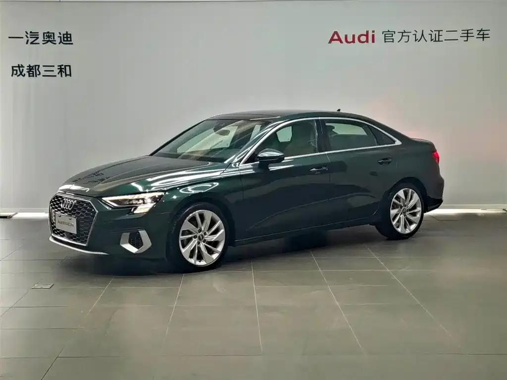 Audi A3 — фото 1