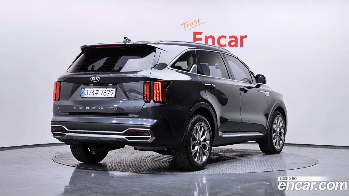 Kia Sorento — фото 4