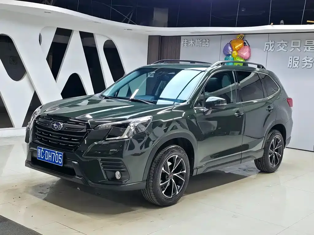 Subaru Forester — фото 1