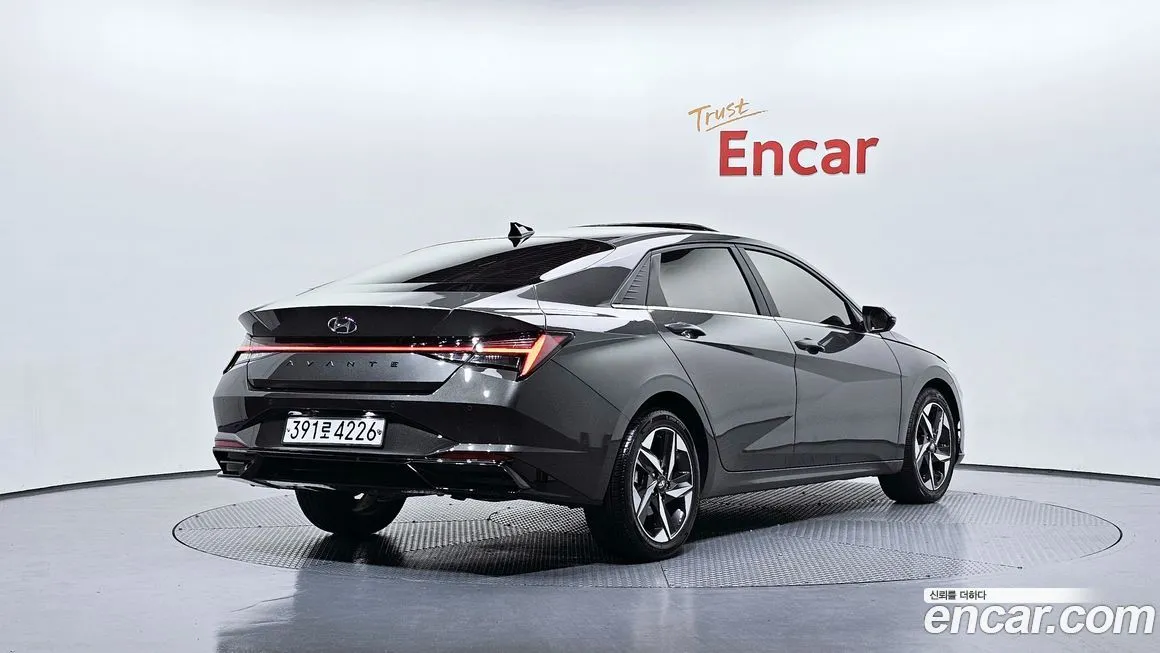 Hyundai AVANTE — фото 3