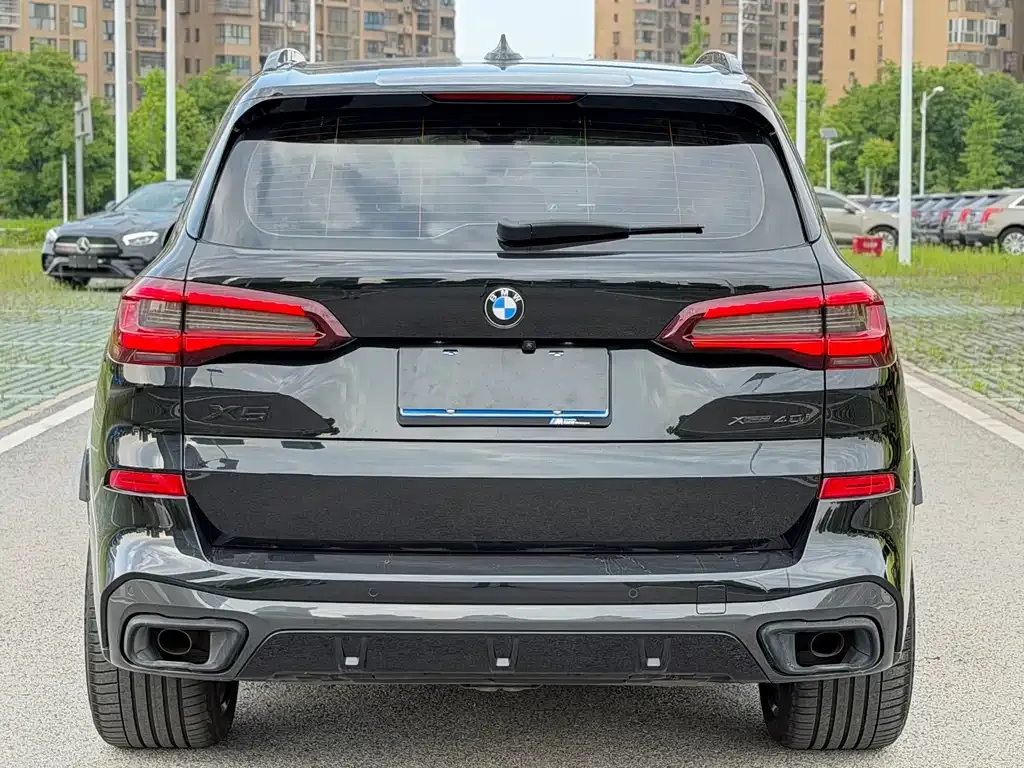 BMW X5 (Import) — фото 4