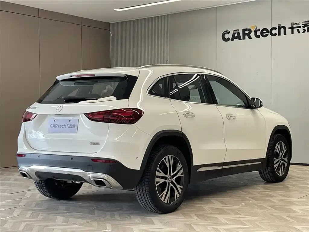 Mercedes-Benz GLA — фото 9