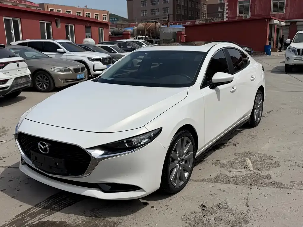 Mazda 3 Axela — фото 10