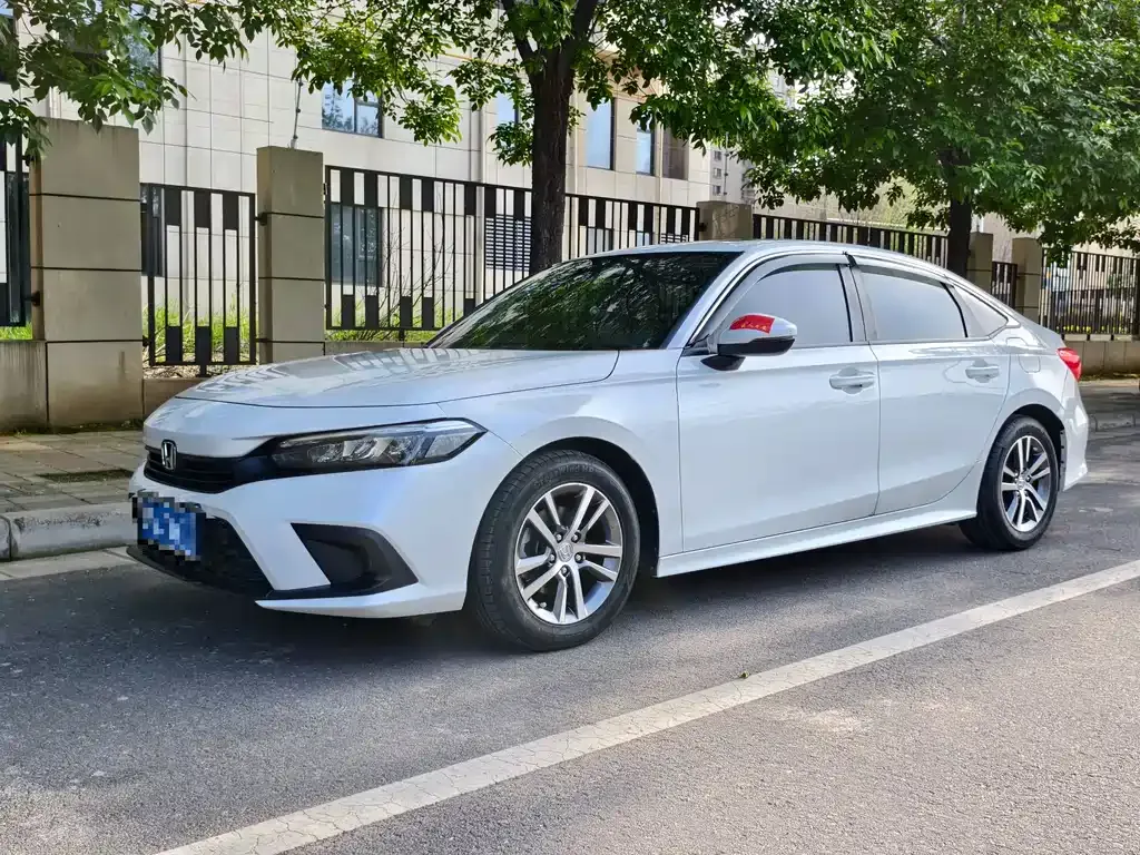 Honda Civic — фото 1