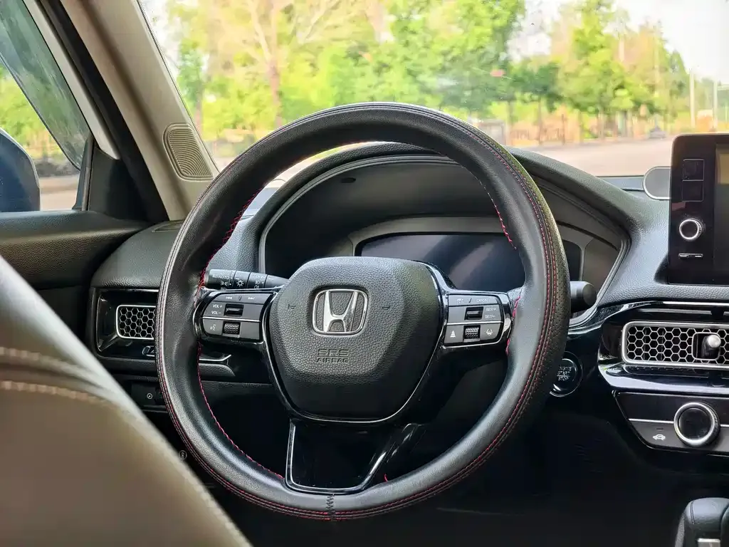 Honda Civic — фото 8