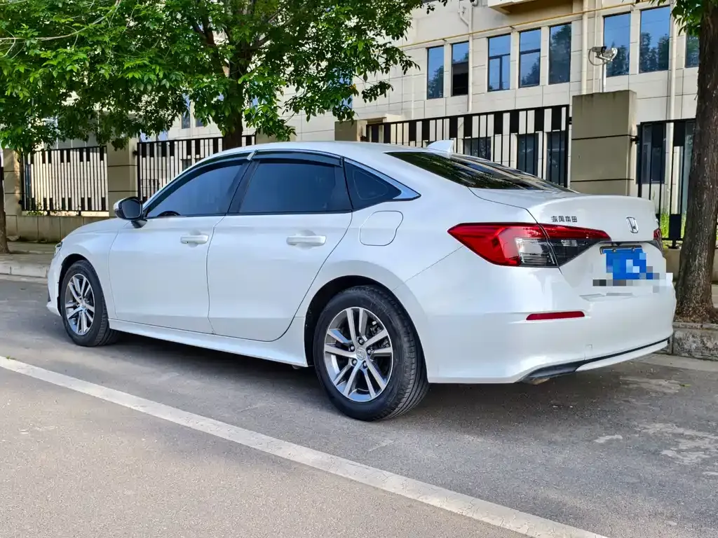 Honda Civic — фото 10