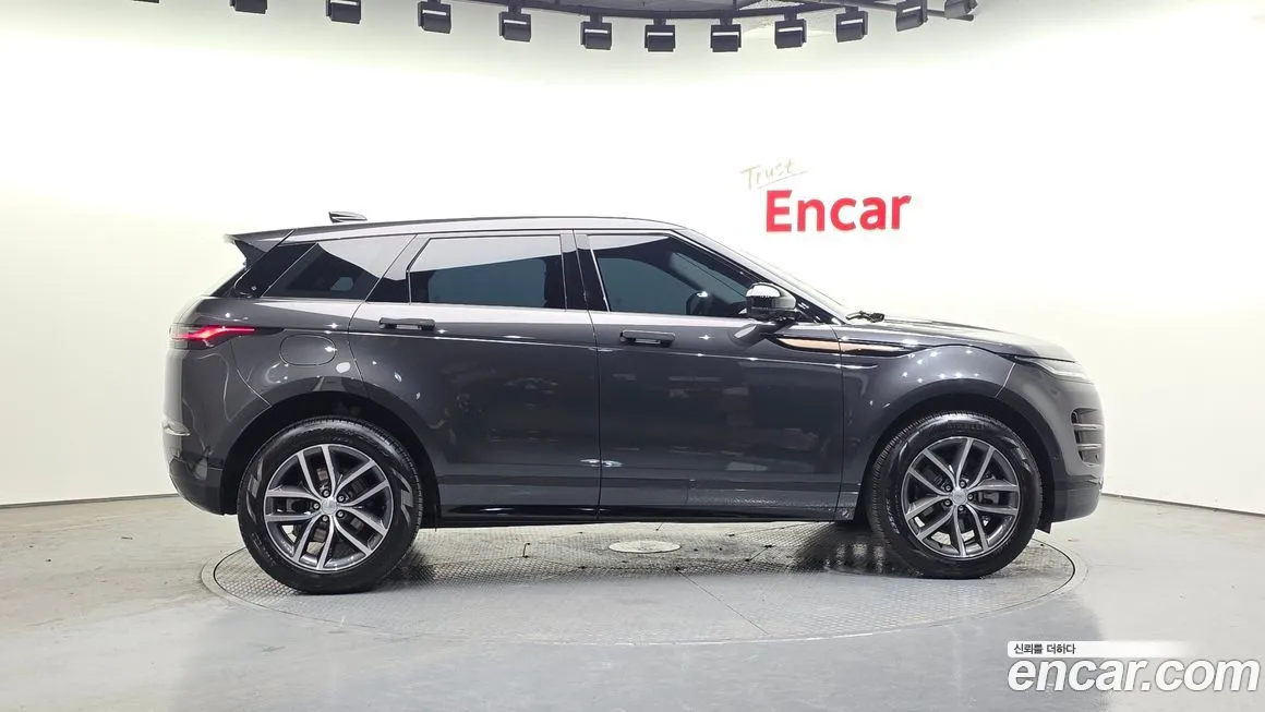 Land Rover Range Rover Evoque — фото 4