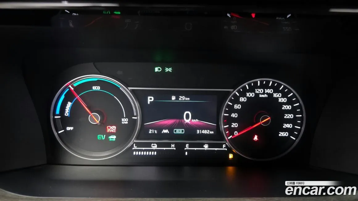 Kia Sorento — фото 5