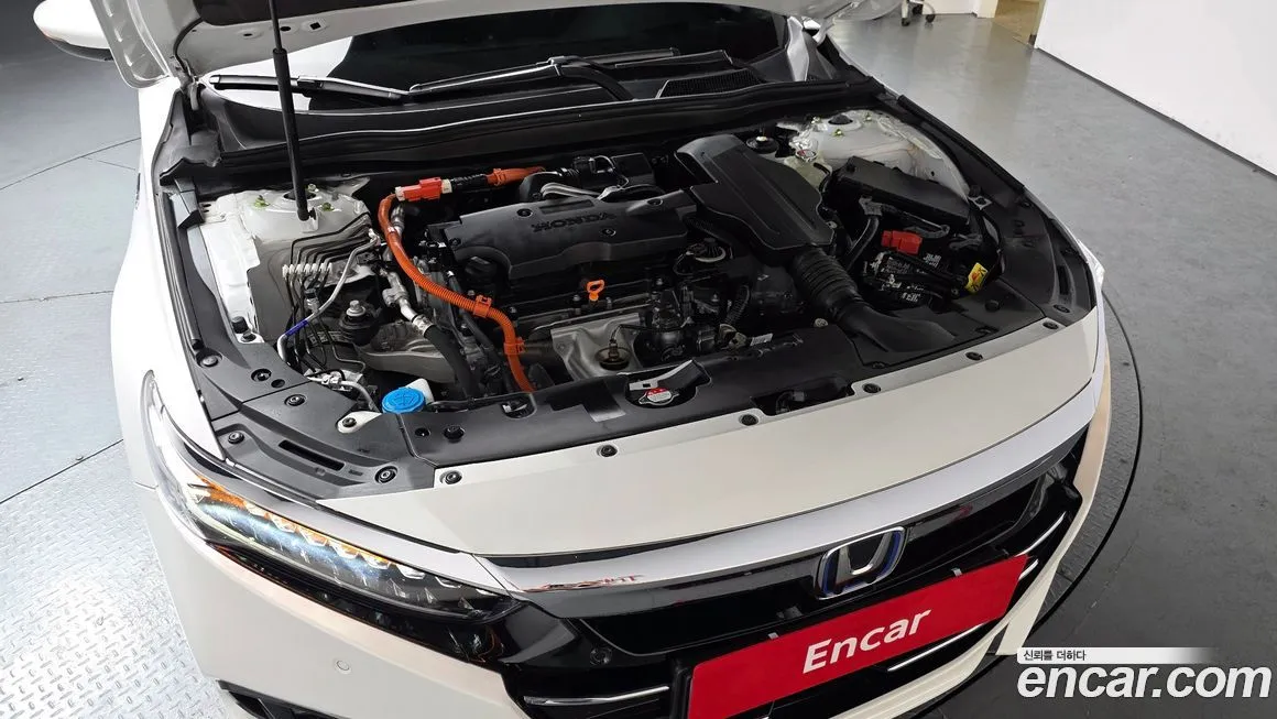 Honda Accord — фото 10