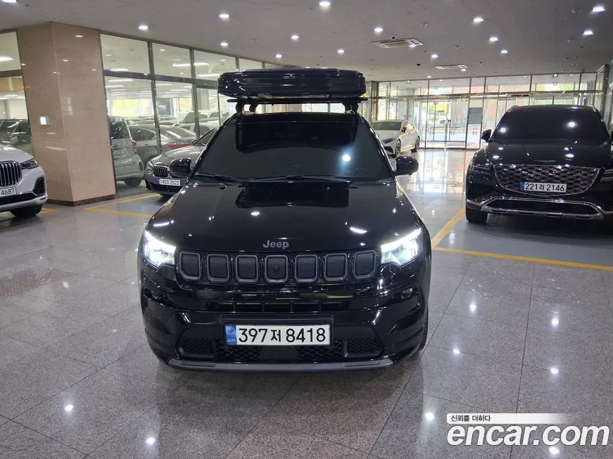 Jeep Compass — фото 9