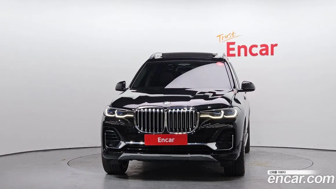 BMW X7 — фото 9