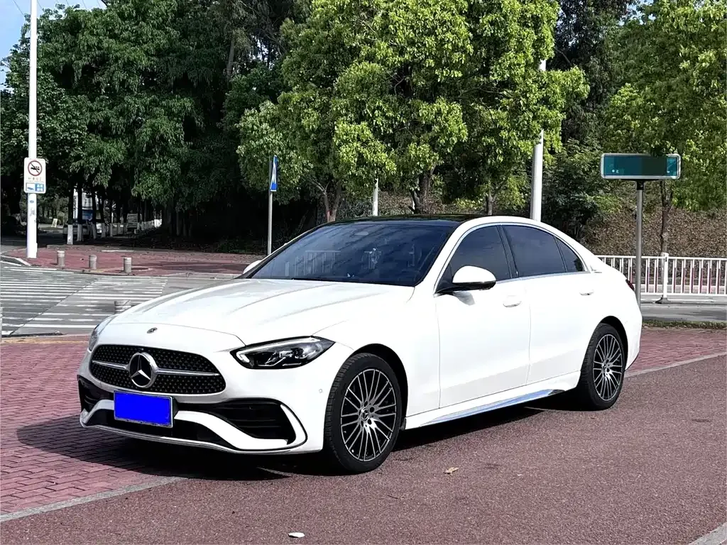 Mercedes-Benz C-Class — фото 1