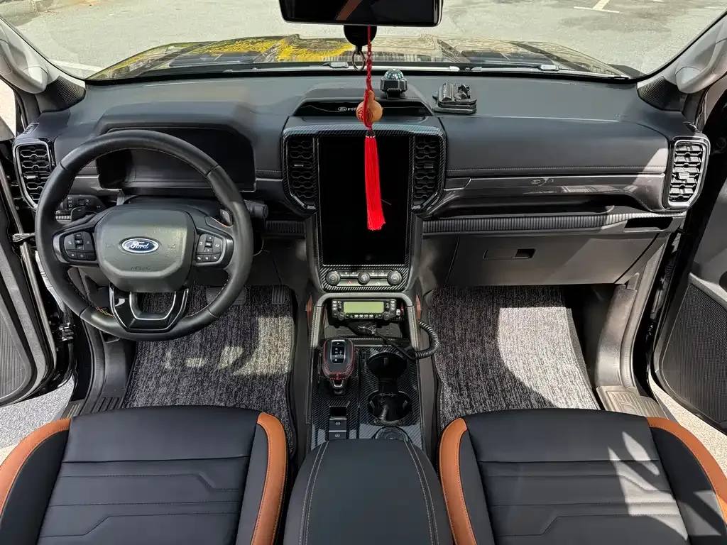 Ford Ranger — фото 10