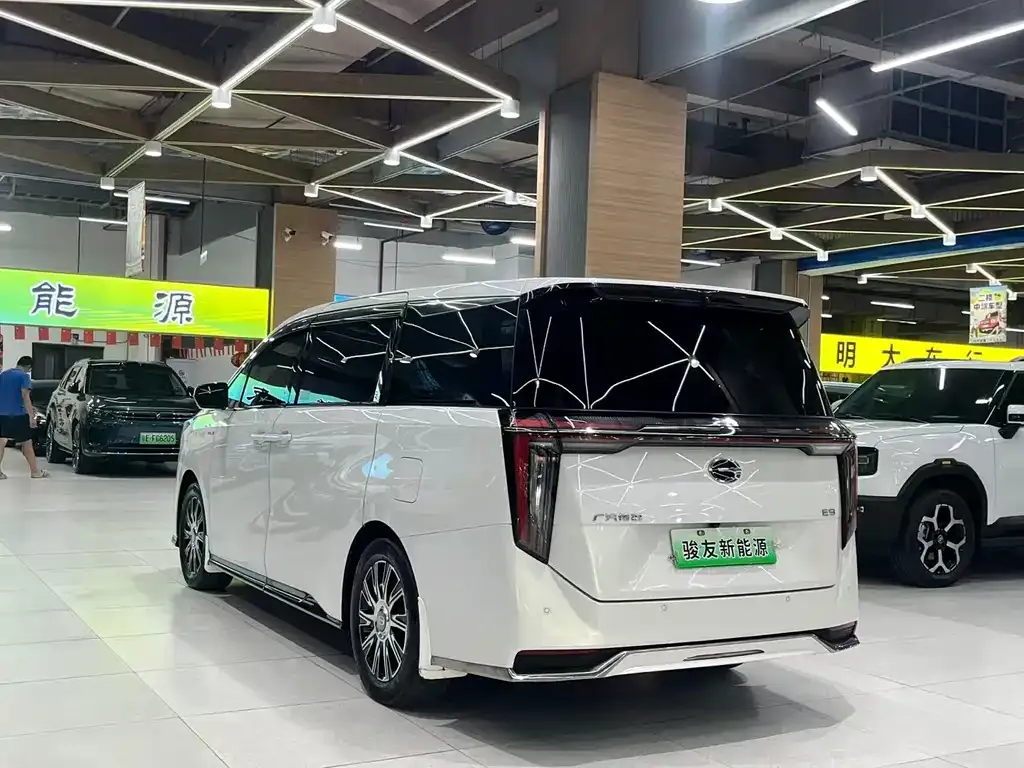 GAC Motor Trumpchi E9 — фото 5