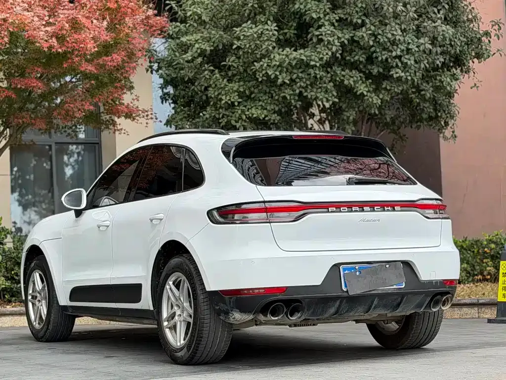 Porsche Macan — фото 8