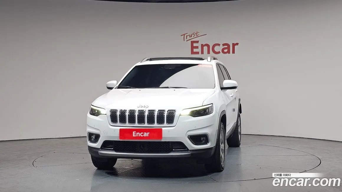 Jeep Cherokee — фото 2