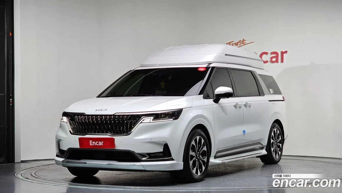 Kia Carnival — фото 1