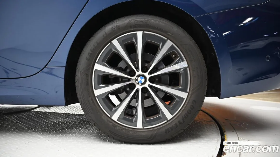 BMW 3-Series — фото 10