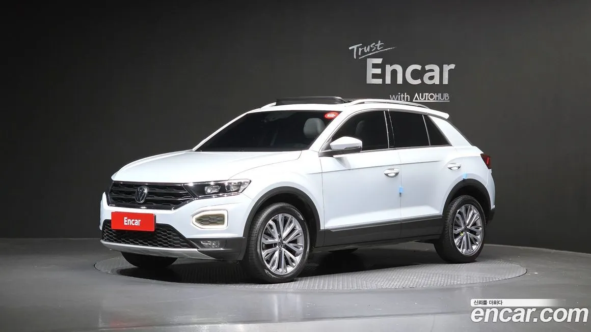 Volkswagen T-Roc — фото 1