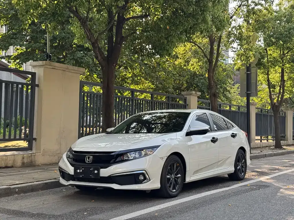 Honda Civic — фото 5